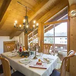 Golden Gapa Penthouse 1 *