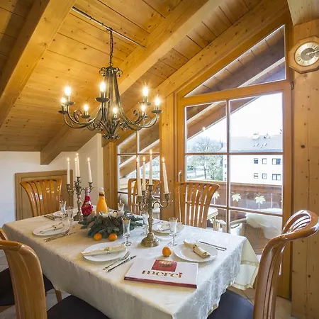 Golden Gapa Penthouse 1 *