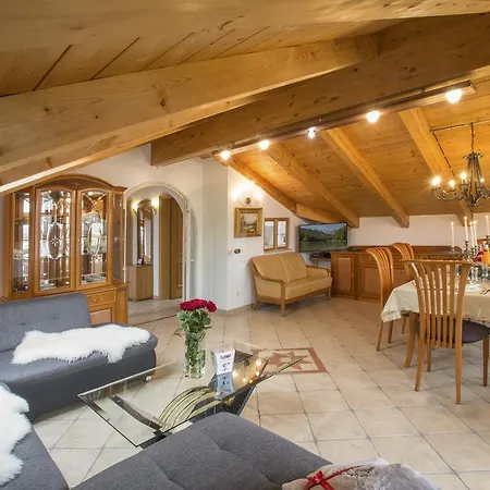 Golden Gapa Penthouse 1