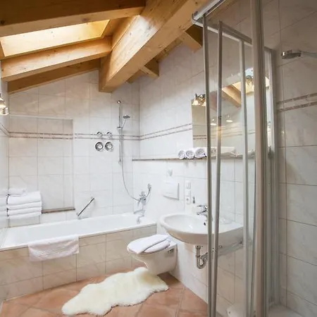 Golden Gapa Penthouse 1 * 가르미슈파르텐키르헨